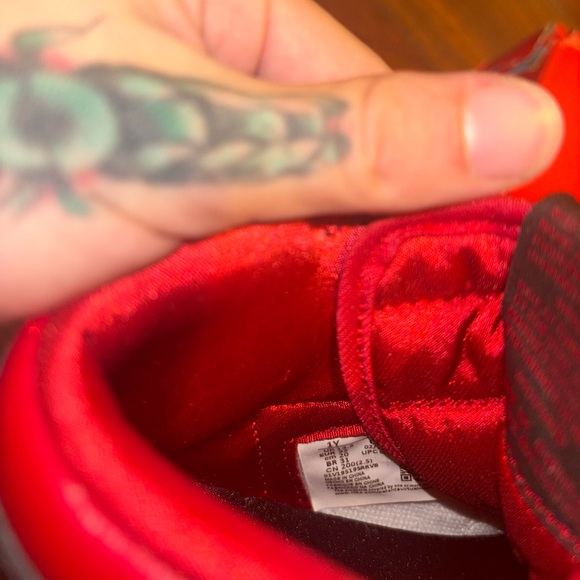 Boys Jordan High 1 OG - Picture 5 of 9